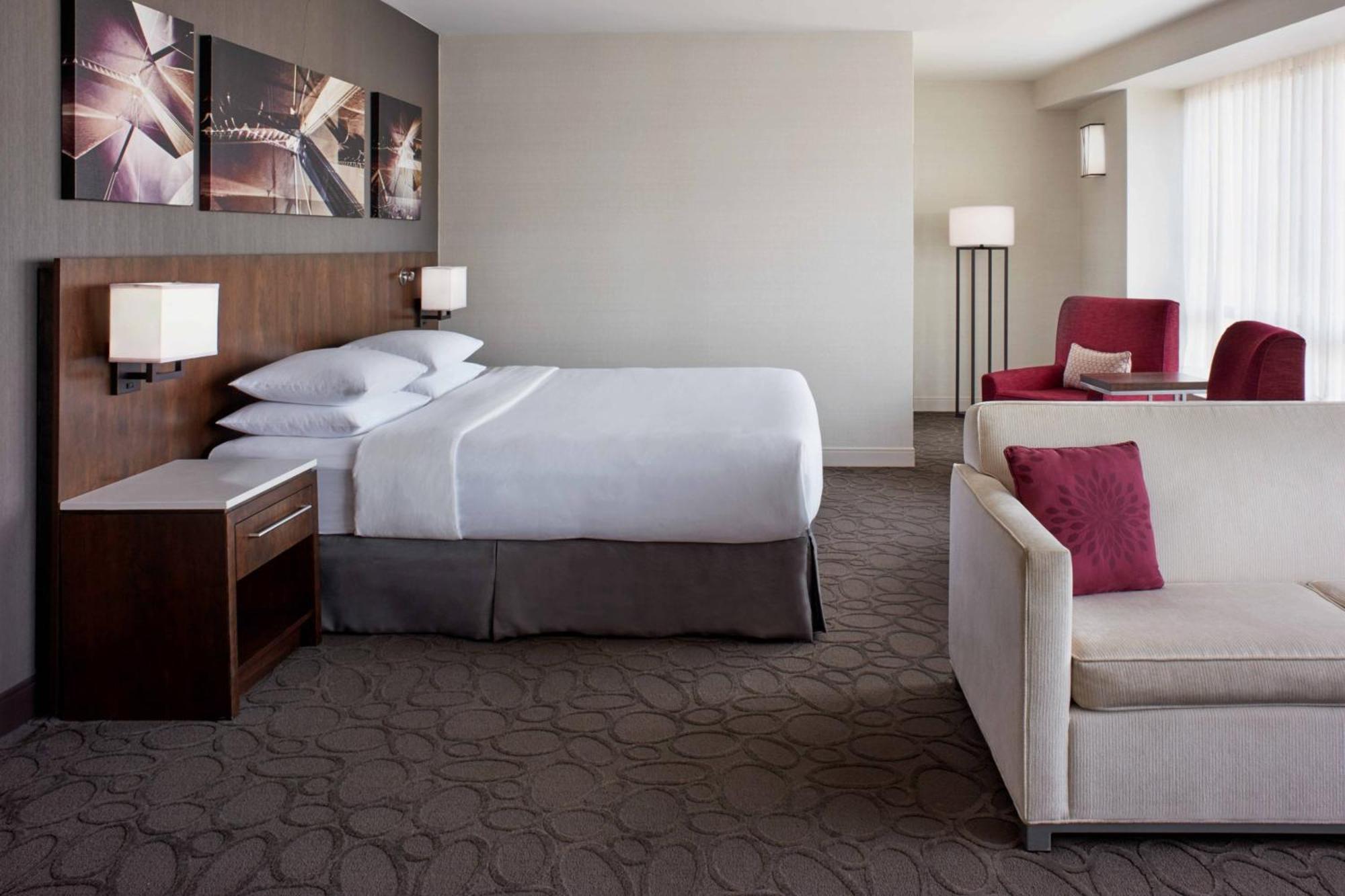 Delta Hotels By Marriott Ottawa City Centre Exterior photo