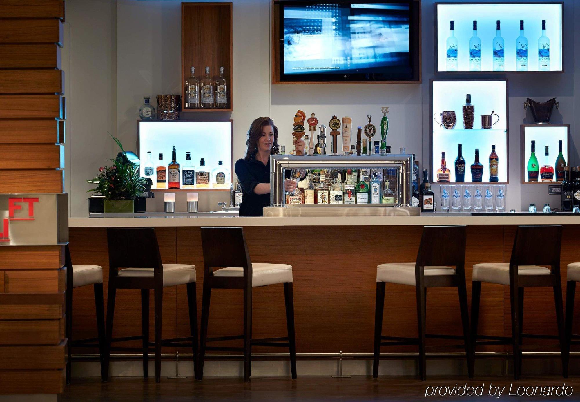 Delta Hotels By Marriott Ottawa City Centre Exterior photo